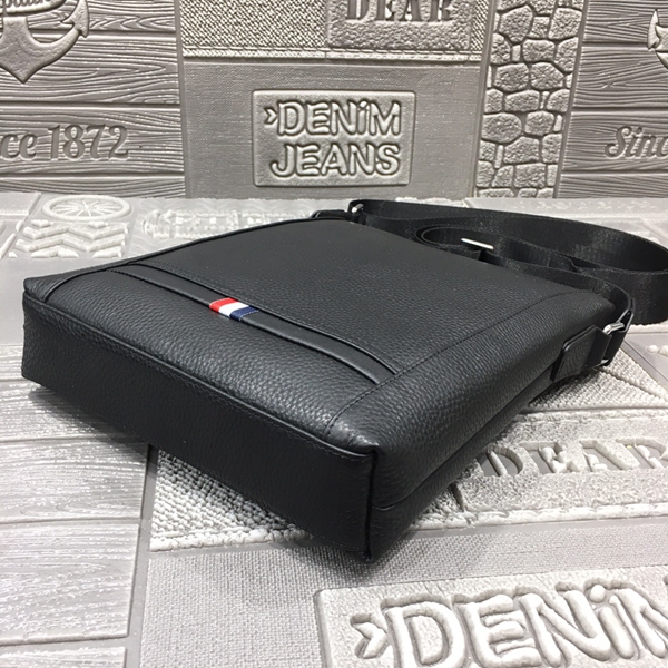 スーパーコピーブランドバッグ背面デザイン